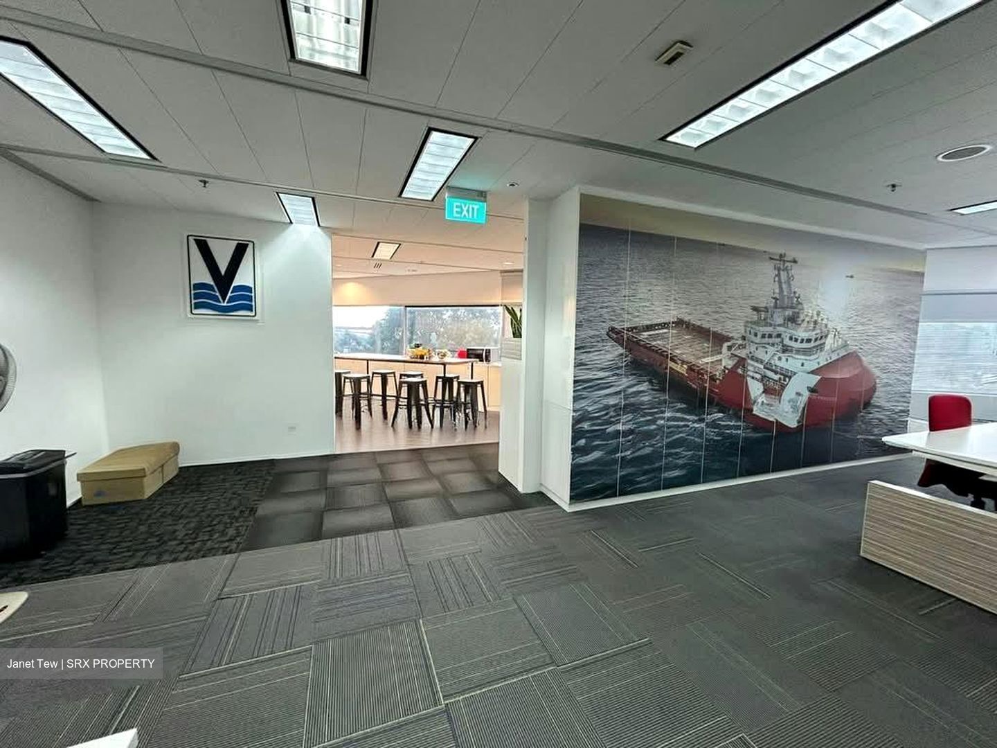 Gateway West (D7), Office #587565891